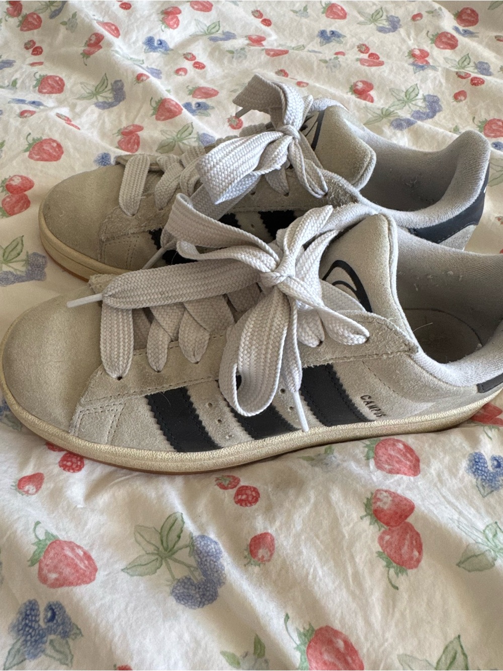 Adidas campus-Light Gray with Black Stripes